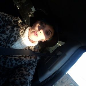 Meet your Posher, Dani